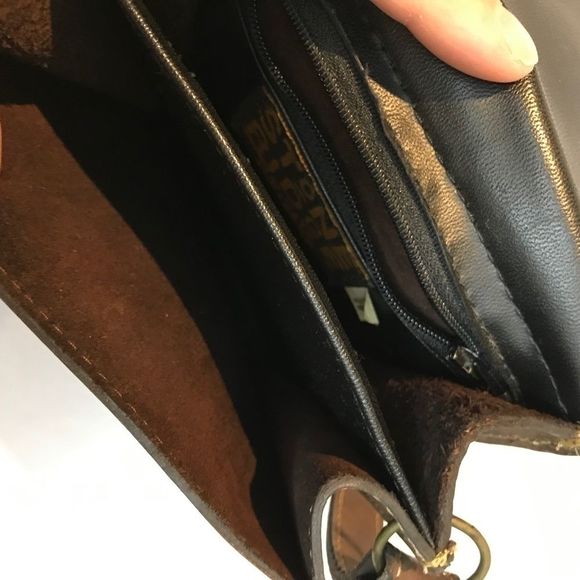 Stone Ridge Brown Leather Crossbody Purse - Picture 5 of 10